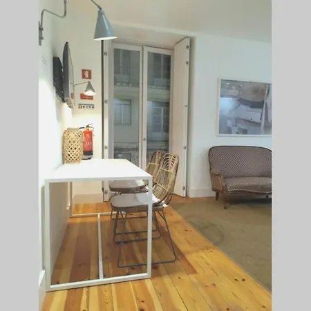 شقة Combro 77 Charming By Get Your