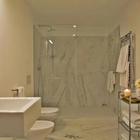 Combro 77 Charming By Get Your Lisbona