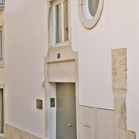 Combro 77 Charming By Get Your Apartment