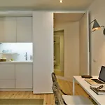 Combro 77 Charming By Get Your Apartamento *